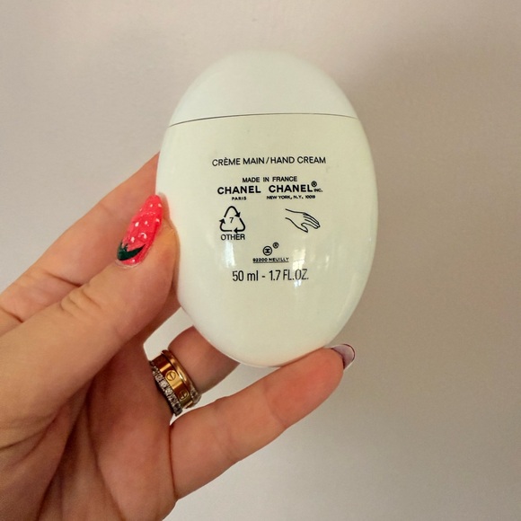 Chanel La Crème Main Texture Riche Hand Cream - Mostly Empty - Picture 2 of 6